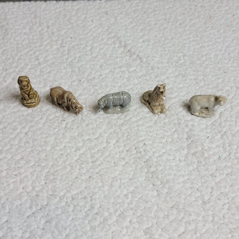 VTG WADE of England LOT Of 5 WHIMSIES Red Rose Tea Figurines Bear Giraffe Horse